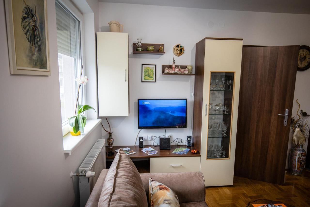 Crystal Apartment Subotica Bagian luar foto