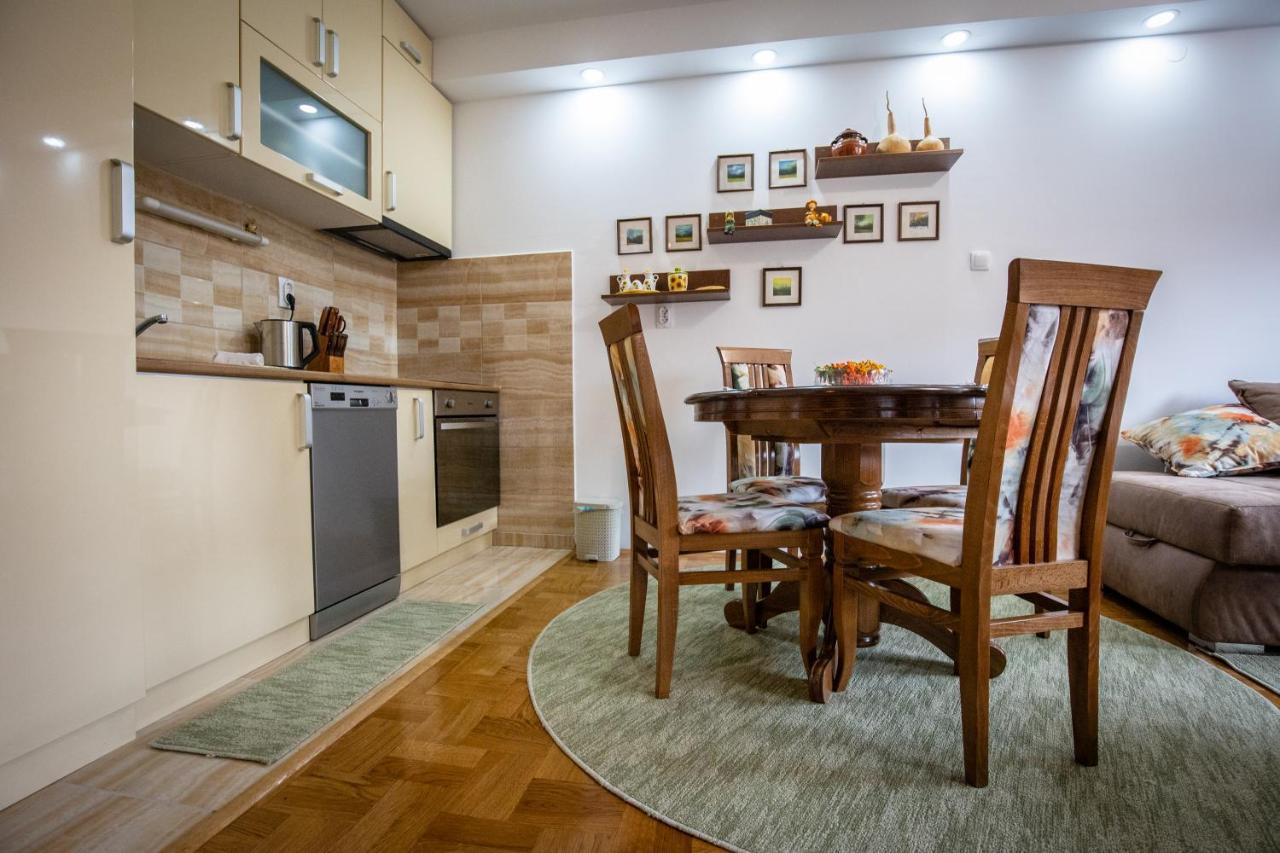 Crystal Apartment Subotica Bagian luar foto